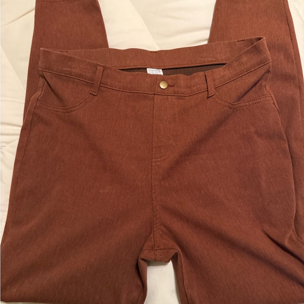 Time and Tru Pants